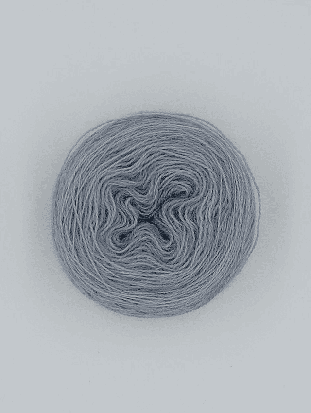Laine 20/2 cochenille + indigo ( lilas ) 